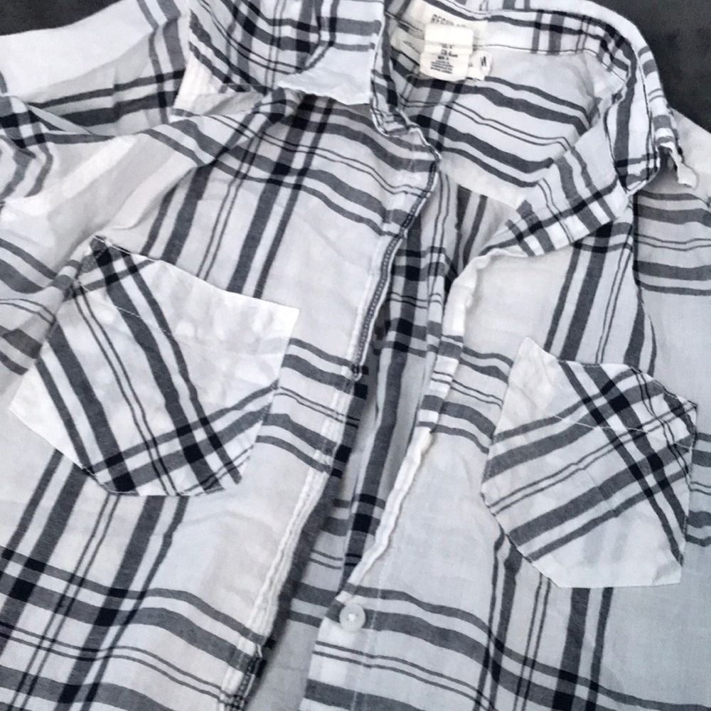 Plaid button up long sleeve